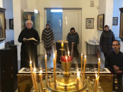 Утреня с чтением 12-ти Страстных Евангелий в храме св. пророка Илии села Амурзет