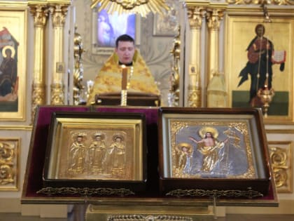 В Неделю о блудном сыне Божественная литургия совершена в Благовещенском соборе Биробиджана