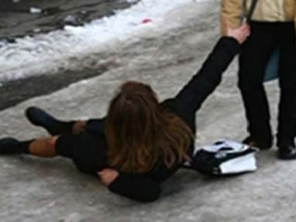 За травму на нечищеном тротуаре жительница Смидовича высудила компенсацию у поселения