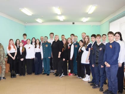 В Центре образования имени Пеллера прошла встреча учащихся с участниками СВО
