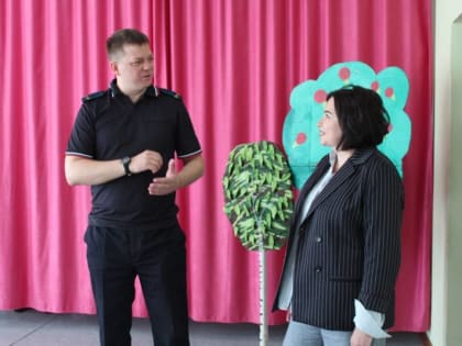 В гостях у воспитанников дома-интерната побывали сотрудники следственного управления УМВД по ЕАО