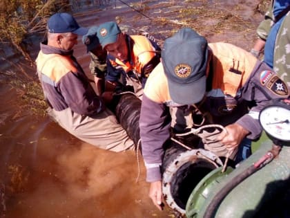 Борьба с паводком продолжается: свыше 4 тыс кубометров воды ежедневно откачивается с подтопленных территорий