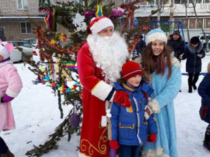 ПРАЗДНИК ВЕСЁЛЫЙ ЗИМА ПРИНЕСЛА