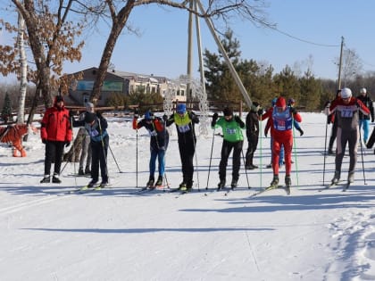 Второе место завоевали росгвардейцы ЕАО в соревнованиях по лыжным гонкам