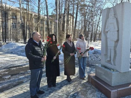 Память женщин-медиков почтили в Биробиджане
