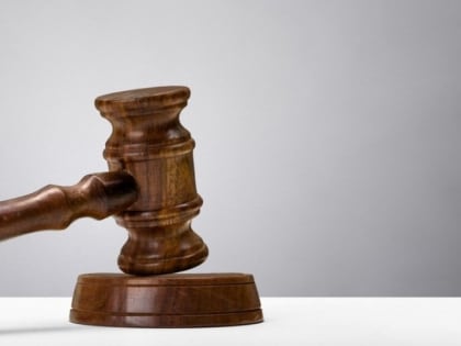 Взяла деньги и не выполнила работы по обустройству детской площадки в ЕАО неместная фирма