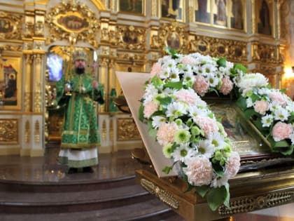 Праздник Святой Троицы (Пятидесятница) в Благовещенском соборе Биробиджана