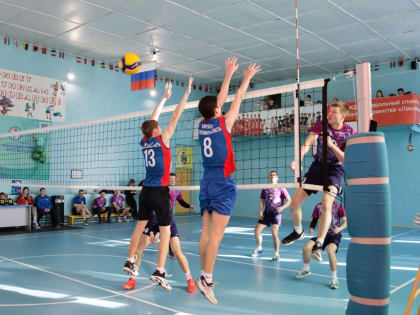 Кубок главы г. Облучье ЕАО разыграли волейболисты региона