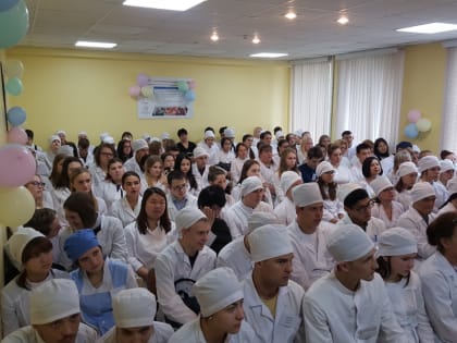 Сахалинский медколледж поставил рекорд по числу парней-первокурсников