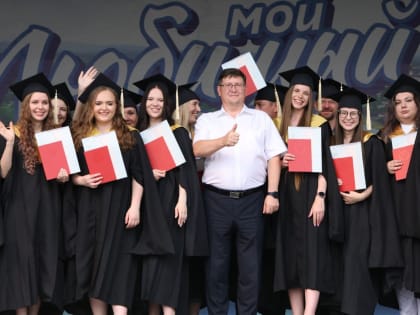 Магистранты ПГУ имени Шолом-Алейхема получили дипломы с отличием