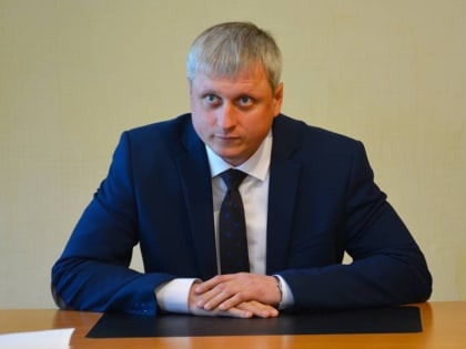 Стало известно, кто рекомендовал директору школы №18 пос. Теплоозёрск провести занятия по «дистанту» ради совещания депутатов