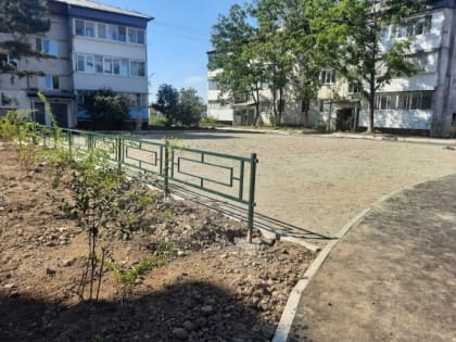 Недочеты, выявленные в работе по ремонту дворов, устраняет подрядчик в с. Птичник ЕАО