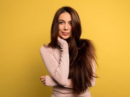 Этот продукт запросто заменит кучу уходовых средств для волос — результат гарантирован