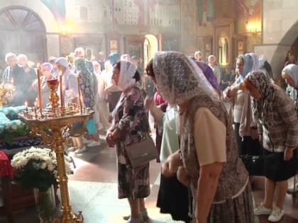 Праздник Успения Пресвятой Богородицы отметили в Благовещенском кафедральном соборе Биробиджана