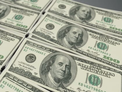 До 79 рублей поднялся курс доллара впервые с апреля 2022 года