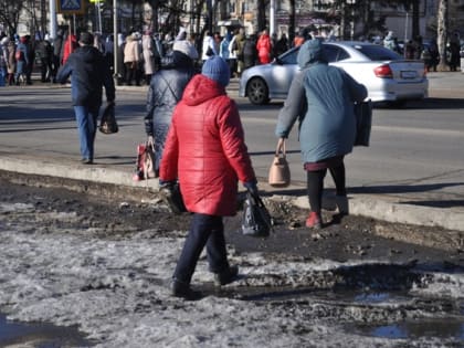 «Ра-ссия! Ра-ссия! В этом слове огонь и сила»: репортаж с поствыборного митинга в Биробиджане