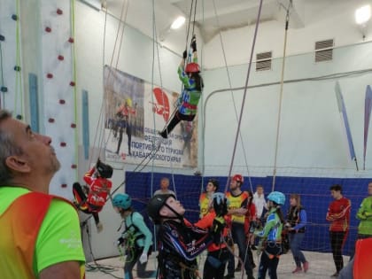 Идущие «по облакам»: пешеходный туризм завел участников соревнований из ЕАО под потолок