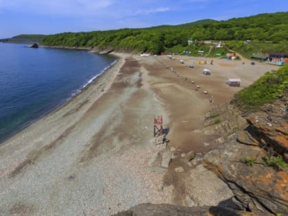 "В море не полезу": увиденное на известном пляже в Приморье разочаровало людей (фото)