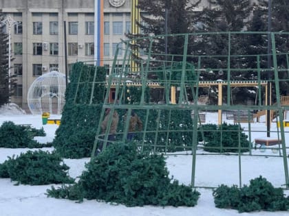 Ледовый городок отправляется в запасники до будущей зимы