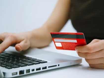 Уплатить фиксированные страховые взносы без заявлений или авансовые платежи без уведомлений можно через сервис «Уплата налогов и пошлин»