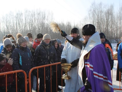 Праздник Крещения Господня на р. Бире отмечают в Биробиджане