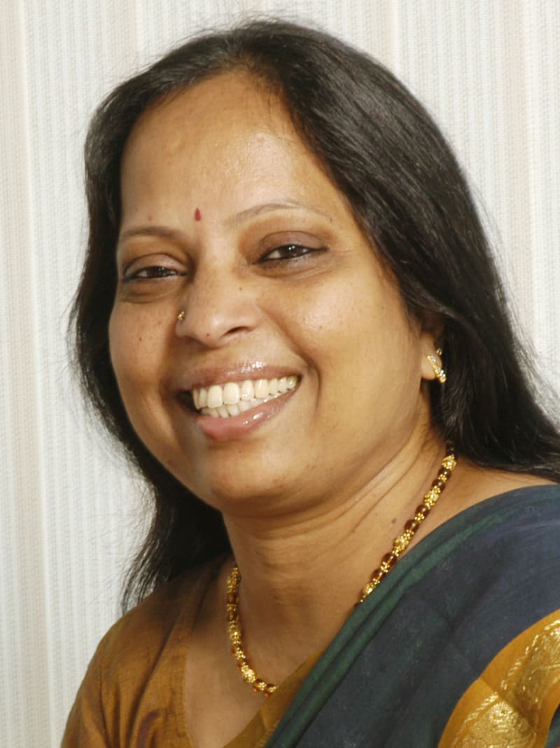 Saloni Ramakrishna, Executive and Author