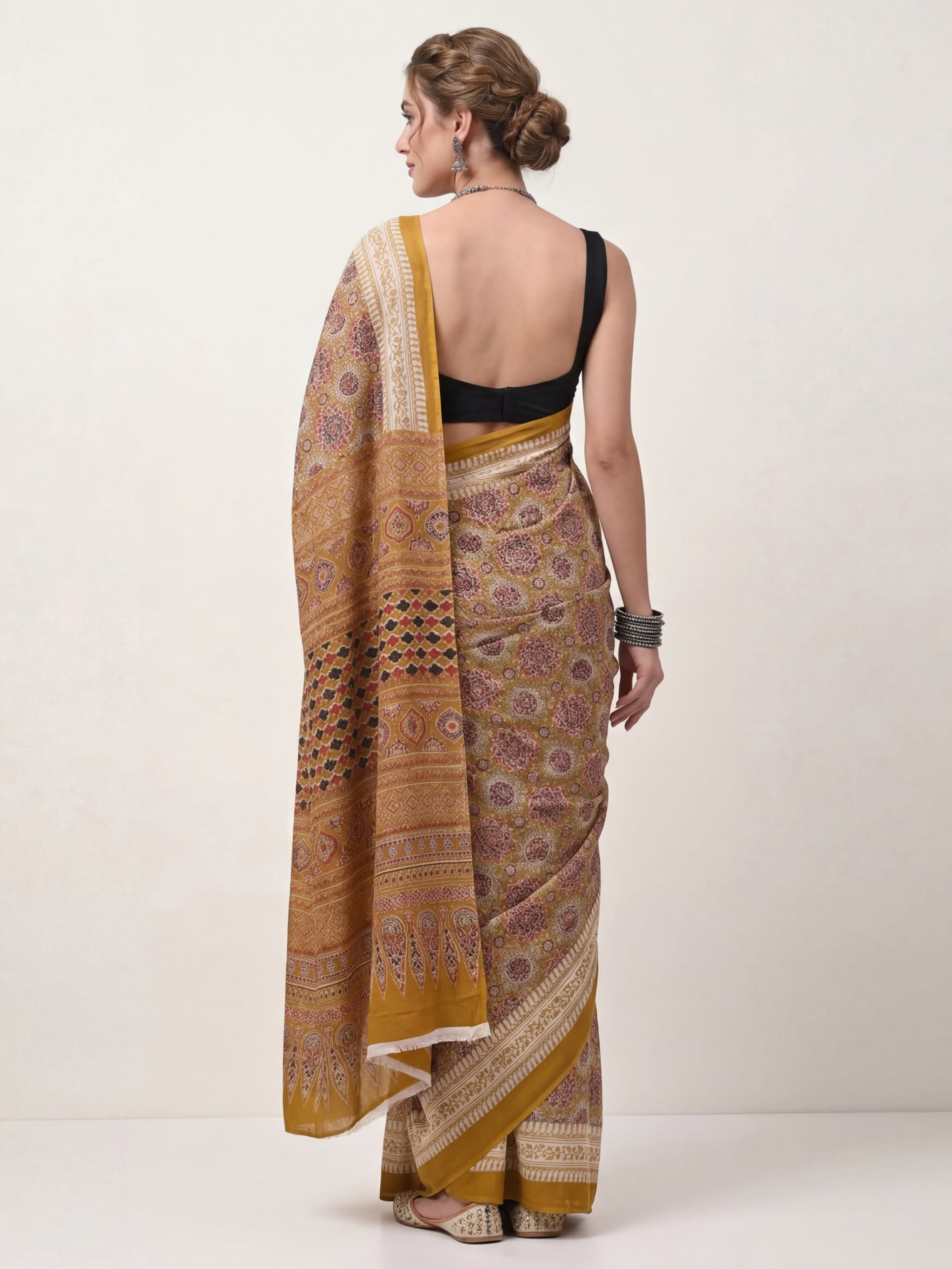 Traditional Block Print Mulmul Cotton Saree - Image 5