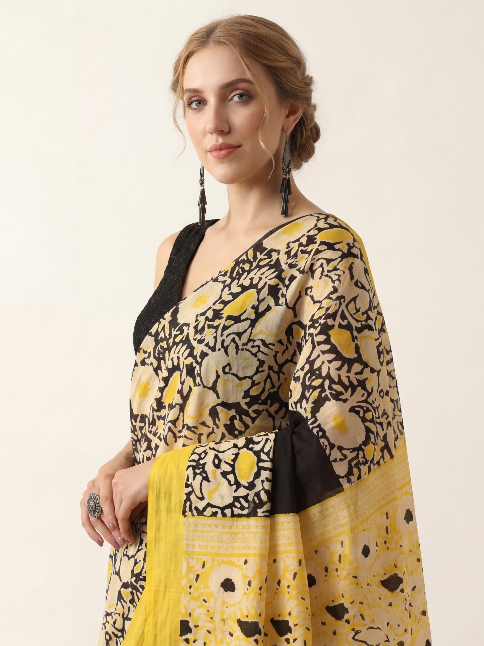 Jaipuri Printed Pure Cotton Mulmul Saree - Image 2