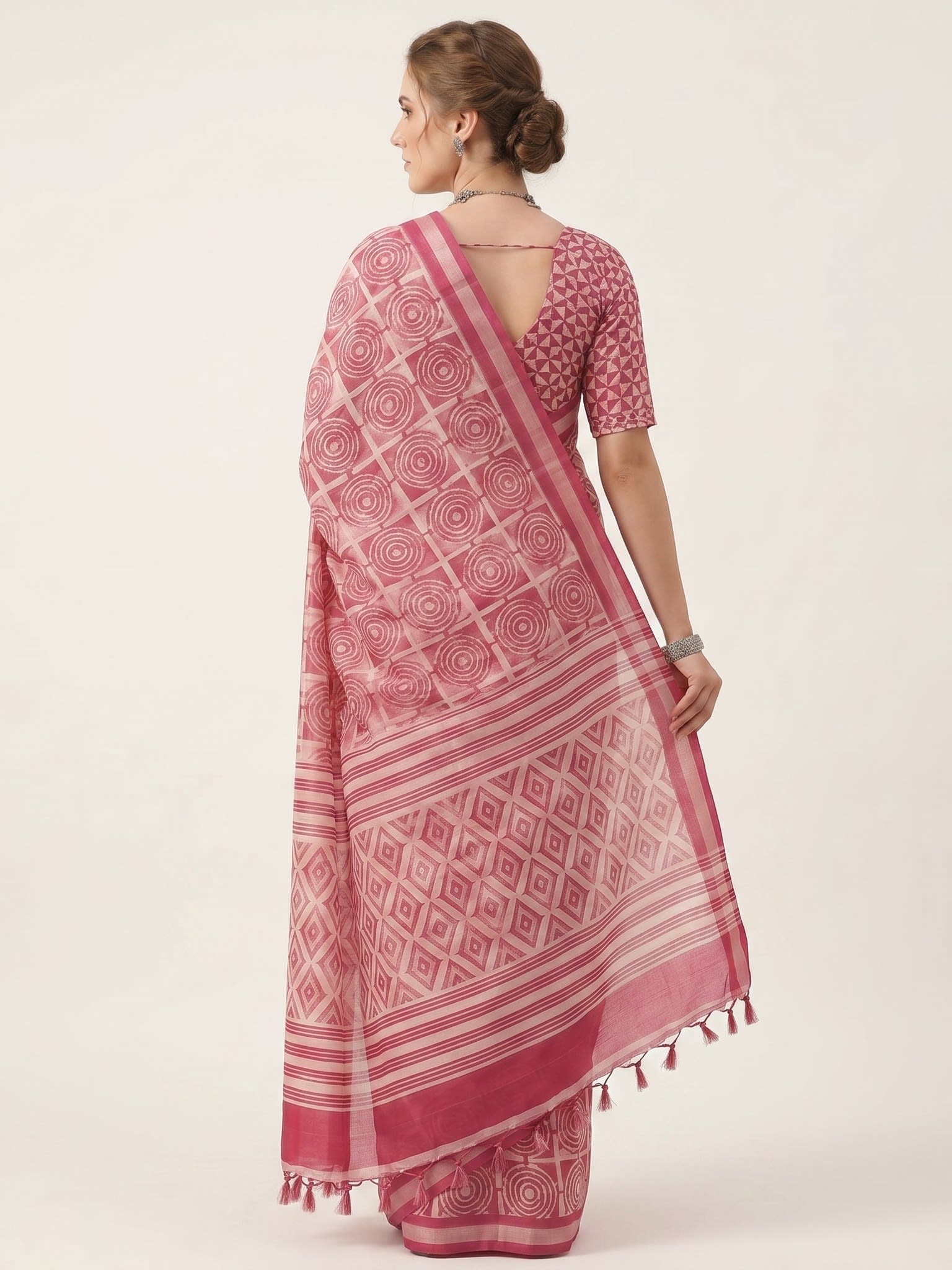 Blush Spiral Printed Saree - Image 4