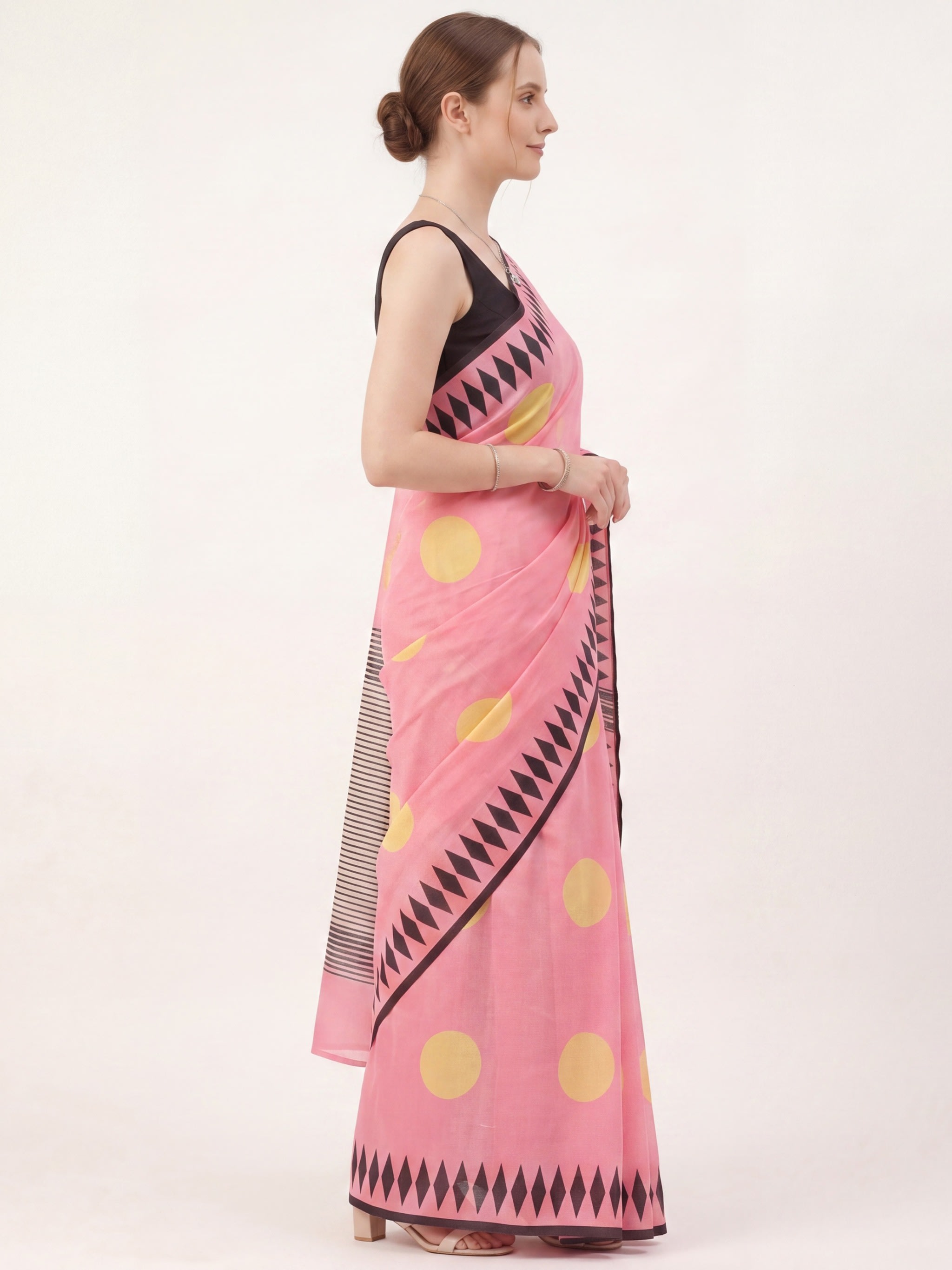 Rangriti Dot Fusion Saree - Image 4