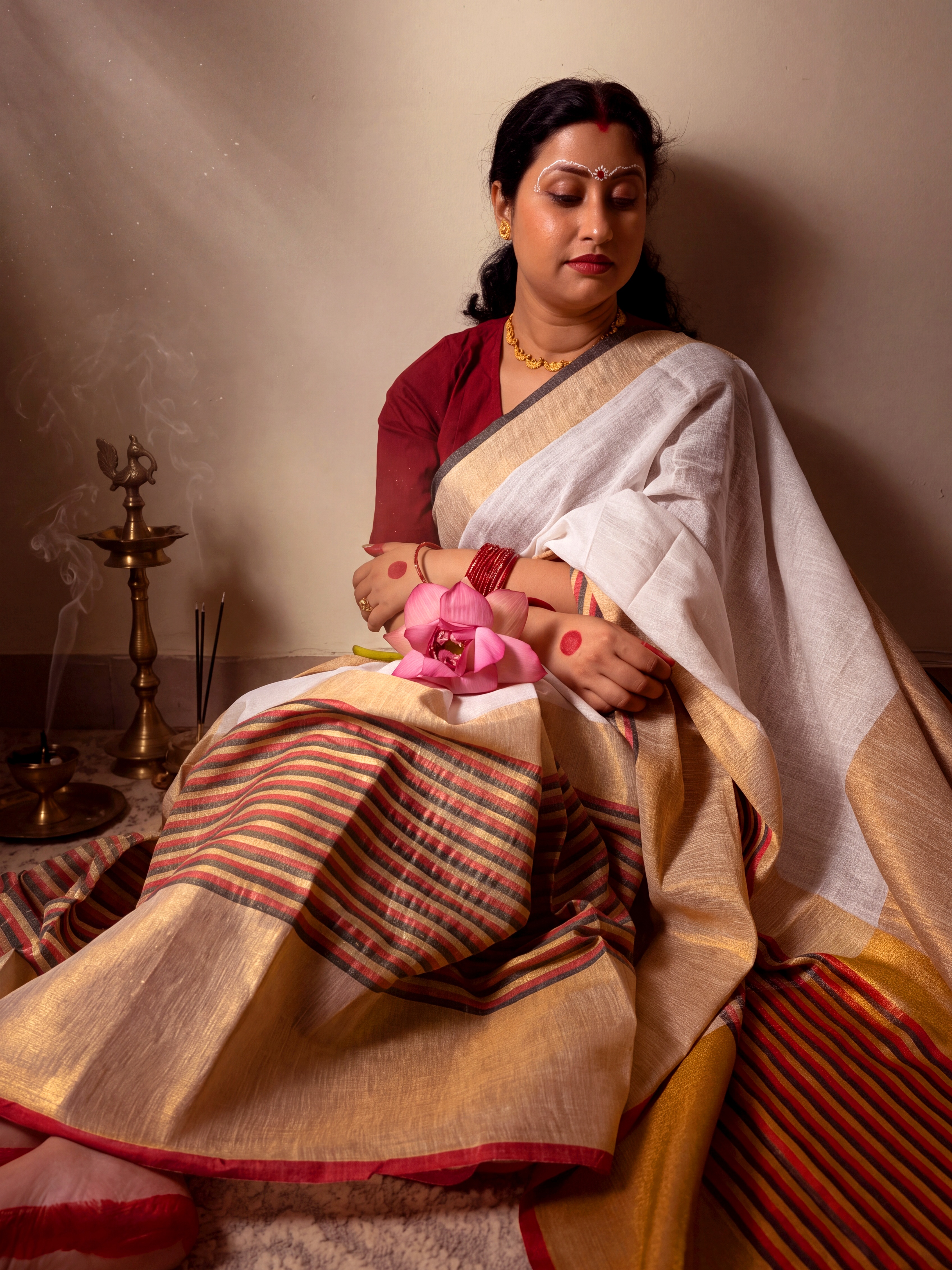 Suvarna Rekha Bhagalpur Cotton Linen Saree detail preview