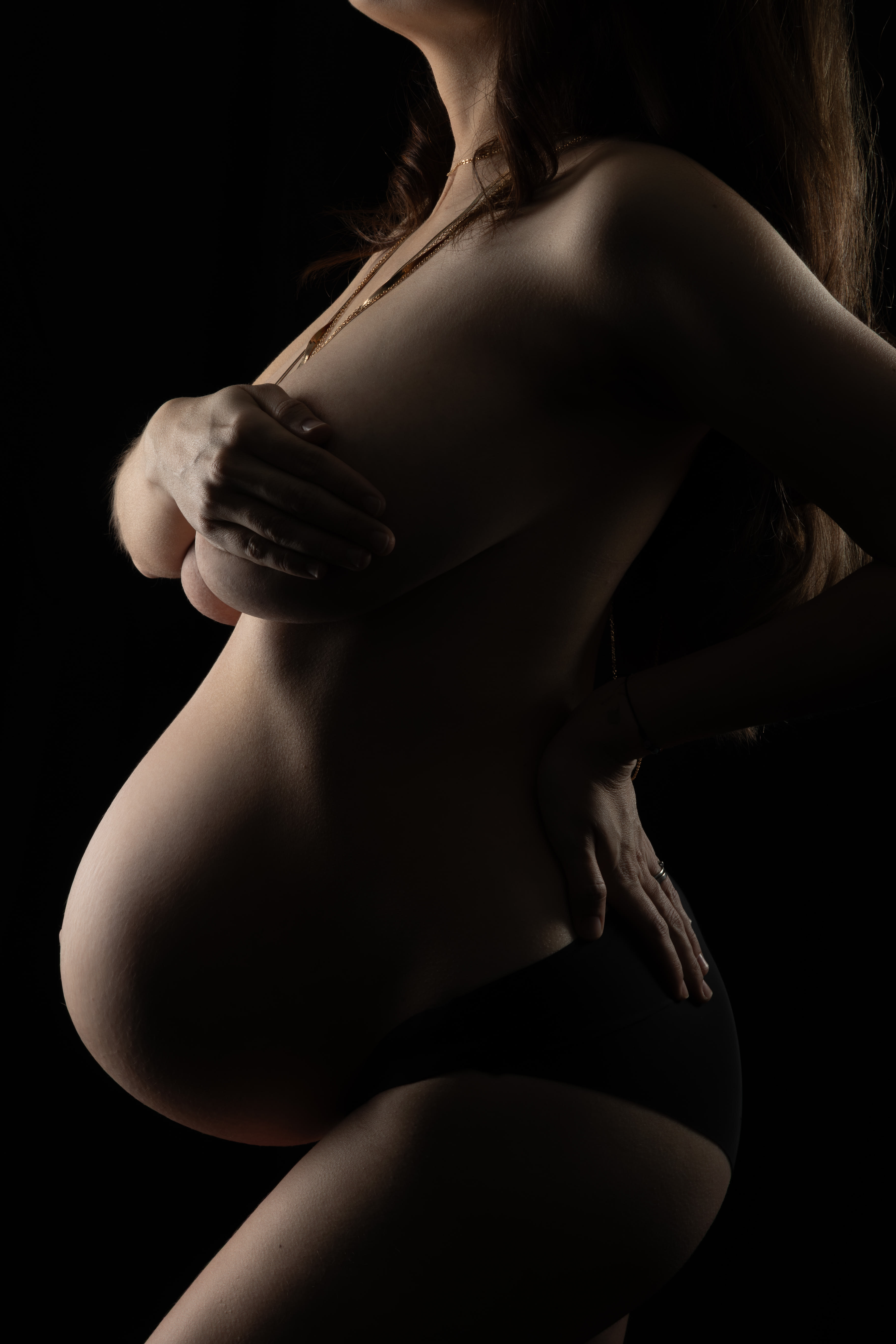 Fine art maternity detail portrait — expecting mother, West Kelowna studio