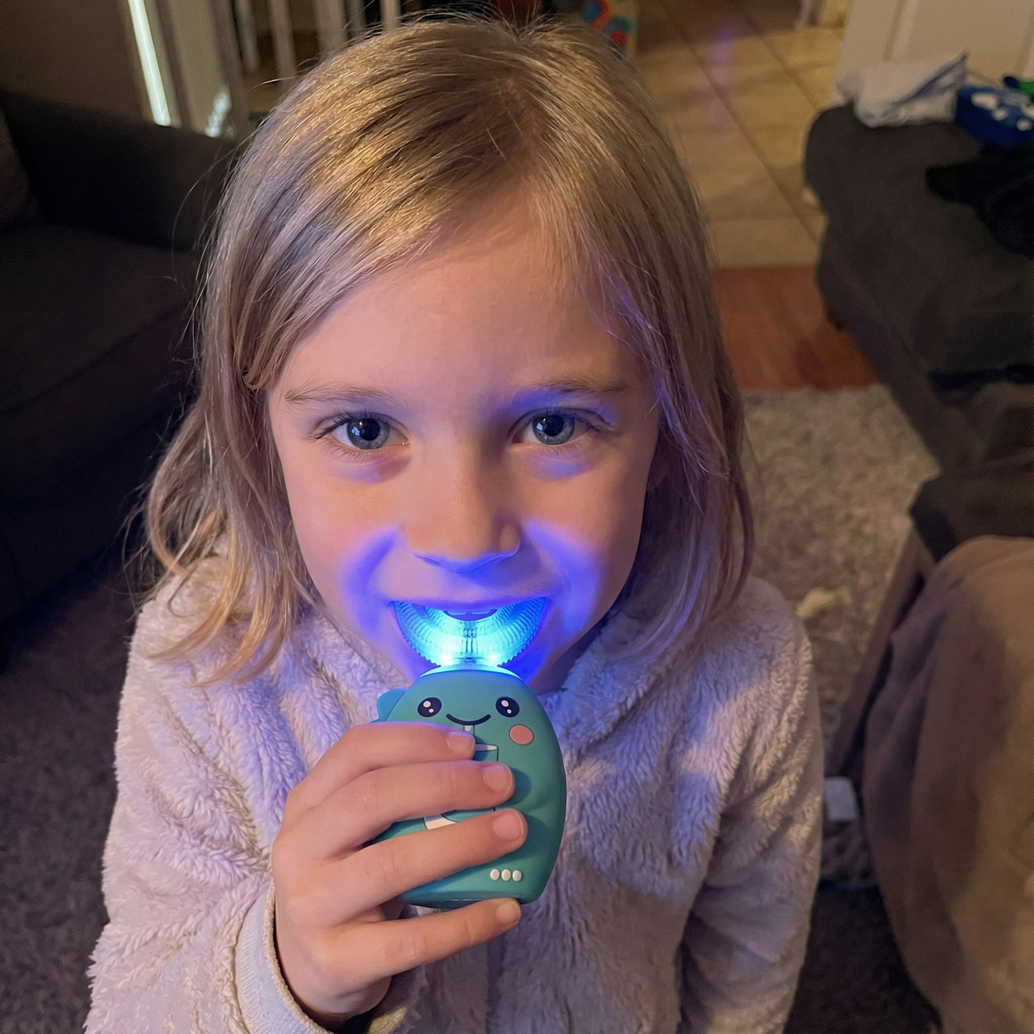 Ni&ntilde;o usando Smile360 Kids