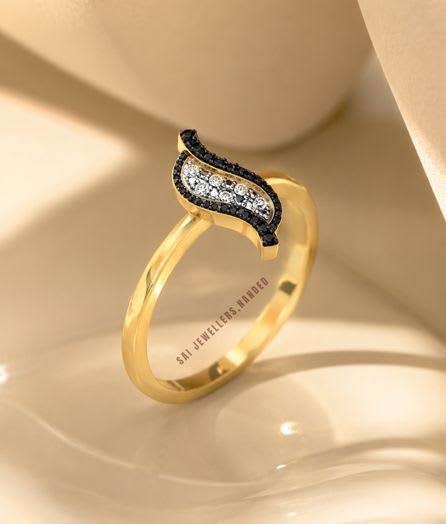 Elegant Black & White Leaf Gold Ring | Designer Gold Ring - View 1