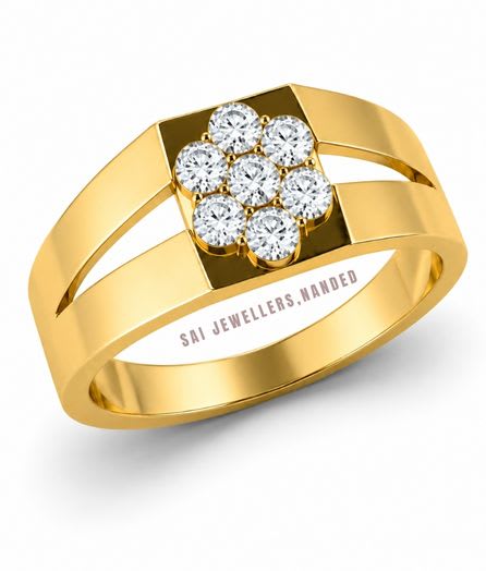Square Floral Gold Ring view 2