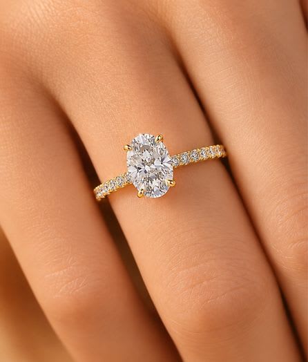 Oval Solitaire Gold Ring view 3