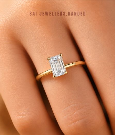 Emerald Solitaire Gold Ring view 3