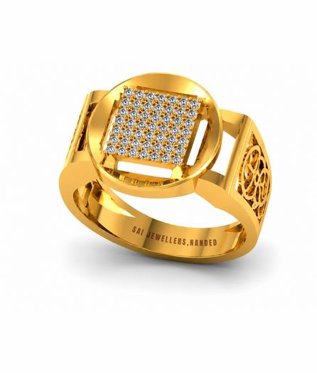 Rounded Square Gold Ring view 3