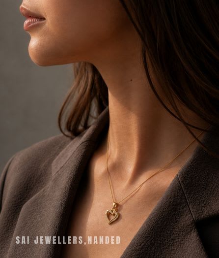Ornate Heart Gold Pendant view 3