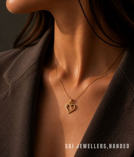Layered Heart Gold Pendant view 3
