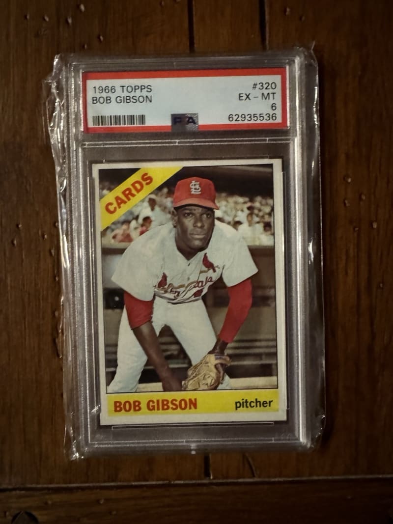 1966 Topps Bob Gibson #320 front