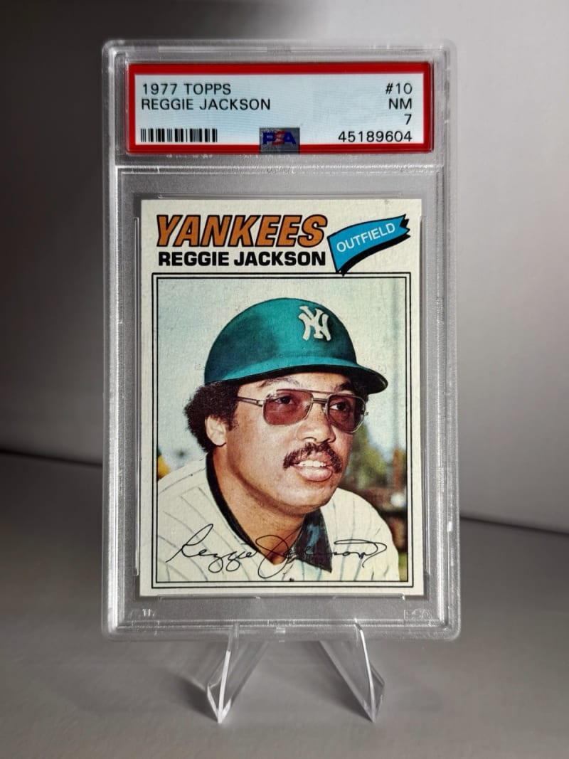 1977 Topps Reggie Jackson #10 front