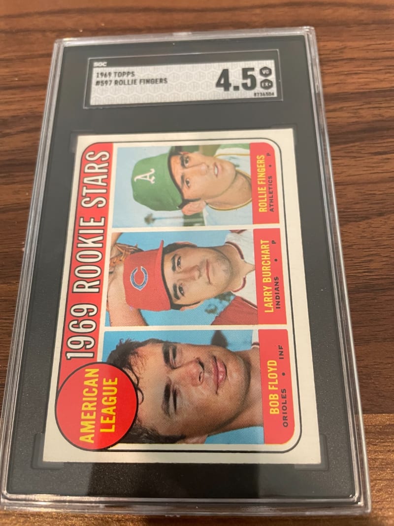 1969 Topps Rollie Fingers #597 front
