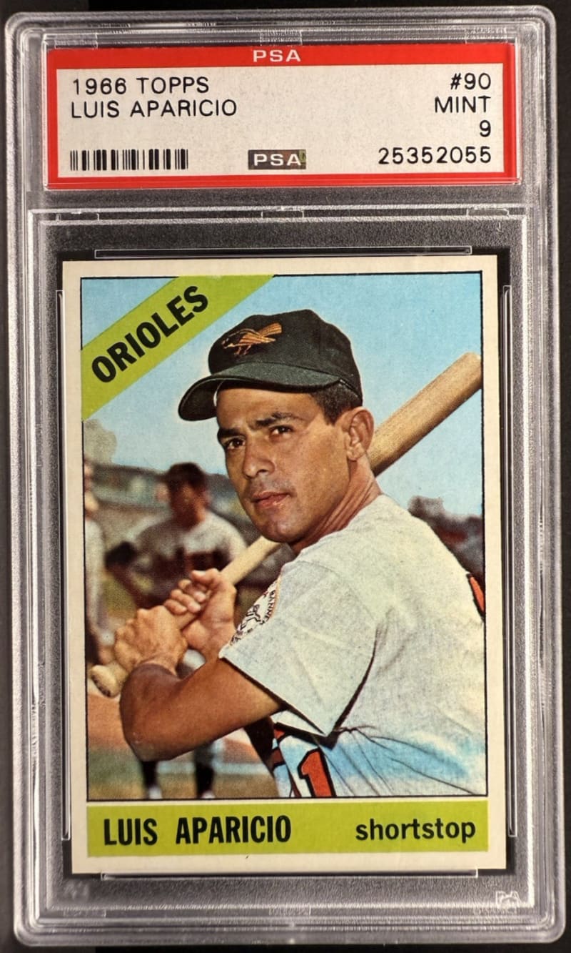 1966 Topps Luis Aparicio #90 front