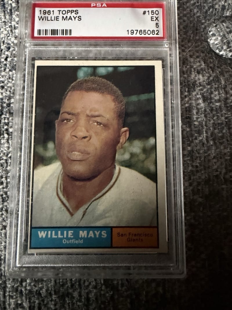 1961 Topps Willie Mays #150 front