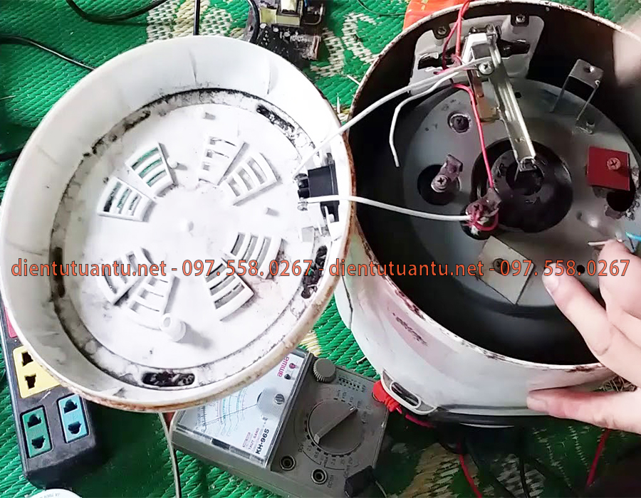 Thông qua bài viết trên công ty điện tử Tuấn Tú đã giới thiệu đến quí khách các bước thực hiện và vì sao nên chọn chúng tôi là đơn vị sửa chữa loa khi gặp sự cố, chúng tôi tự tin đáp ứng tốt nhất các yêu cầu quí khách hàng đề ra trong thời gian ngắn, hổ trợ quí khách hàng rất đa dạng, sẽ làm hài lòng quí khách khi sử dụng dịch vụ chúng tôi cung cấp.