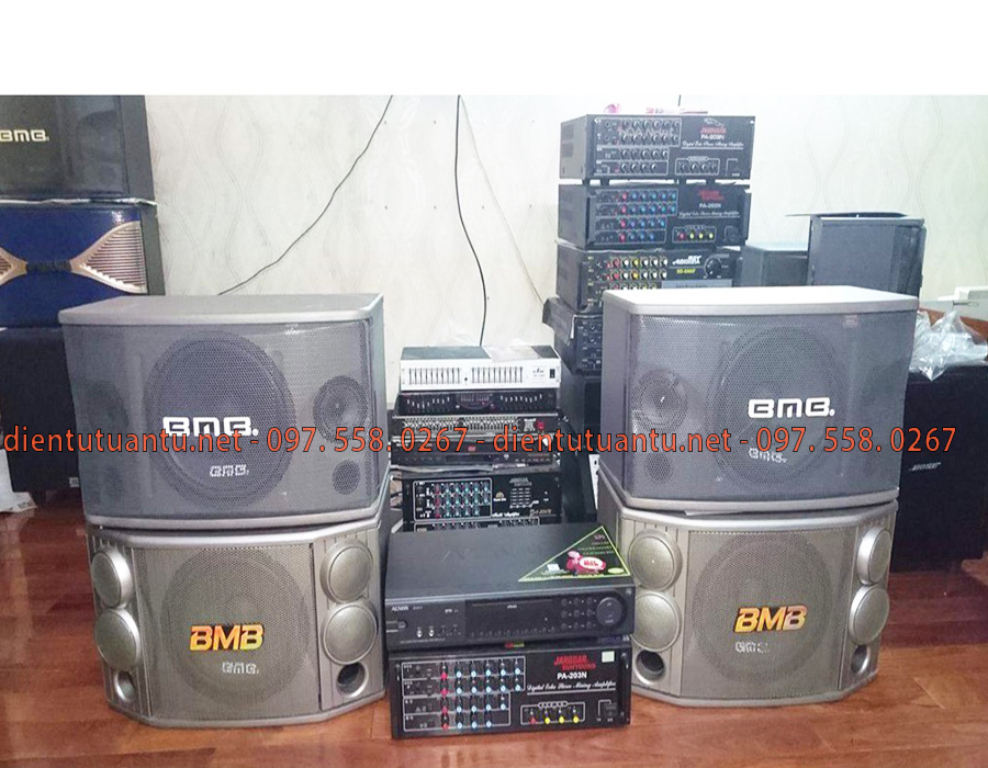 Dịch vụ thu mua dàn karaoke cũ giá tốt cung cấp bởi công ty điện tử Tuấn Tú giúp quí khách có nơi thanh lý tốt nhất với dàn karaoke đã qua sử dụng, cũ không còn được sử dụng nhiều nữa, với giá thành thu mua cao, phù hợp với từng giá trị thiết bị, đồng thời luôn sẳn sàng hổ trợ quí khách khi có nhu cầu, quá trình thu mua diễn ra nhanh.