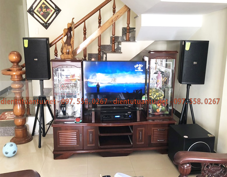 Thông qua bài viết trên công ty điện tử Tuấn Tú đã giới thiệu đến quí khách các bước thực hiện và vì sao nên chọn chúng tôi là đơn vị thanh lý dàn karaoke cũ đã qua sử dụng, với đội ngủ nhân viên lành nghề, phục vụ tốt nhất khi quí khách có nhu cầu, sẽ mang lại sự hài lòng cao nhất khi quí khách lựa chọn chúng tôi.