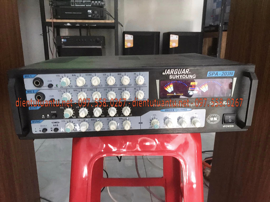 Thông qua bài viết trên công ty điện tử Tuấn Tú đã giới thiệu đến quí khách đơn vị chuyên nhận thu mua Amply cũ giá cao, là sự lựa chọn khó lòng bỏ qua khi có nhu cầu thanh lý thiết bị, với đội ngủ nhân viên làm việc chuyên nghiệp, luôn mang đến sự hài hòa lợi ích giữa đôi bên, hổ trợ quí khách tận tình nhất.