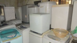 Mua tivi LCD, LED tận nơi